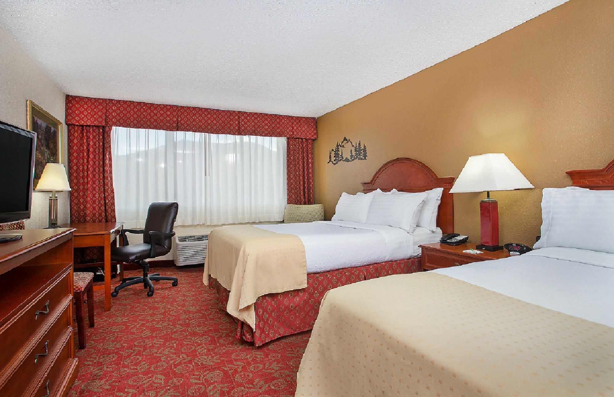 Hotel Holiday East-blue Ridge Pkwy By Ihg 3*